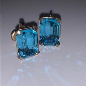 Vintage screw-back earrings